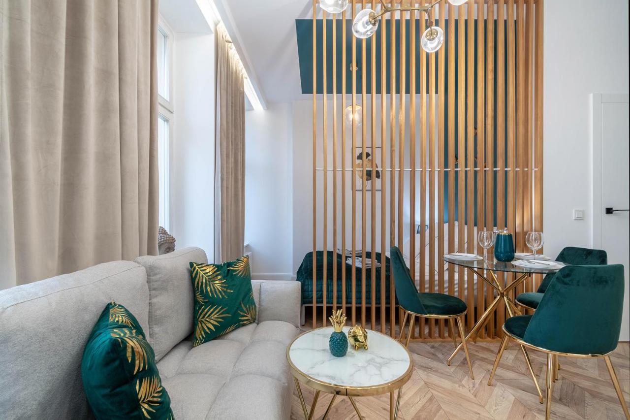 Apartment Golden Circles *